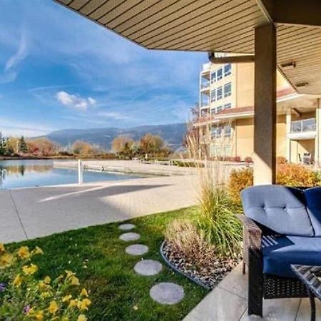 Tranquil Waterfront Condo Kelowna Buitenkant foto