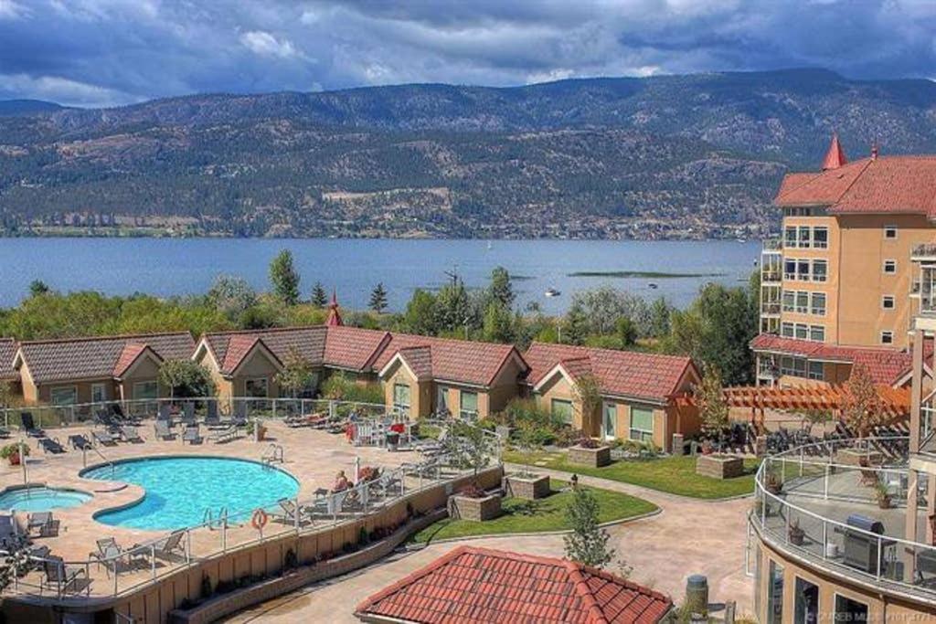 Tranquil Waterfront Condo Kelowna Buitenkant foto