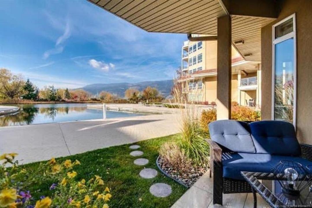 Tranquil Waterfront Condo Kelowna Buitenkant foto